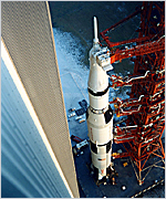 Pohled na Saturn z VAB